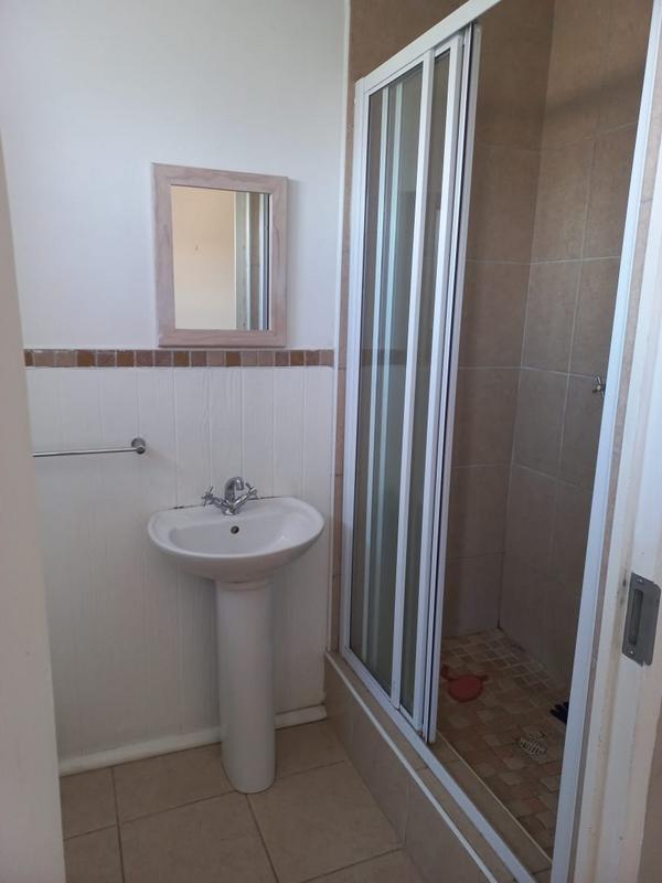 To Let 1 Bedroom Property for Rent in Grahamstown Eastern Cape